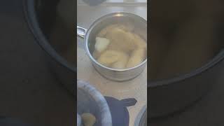 short Ghana Fufu With Peanut Soup
