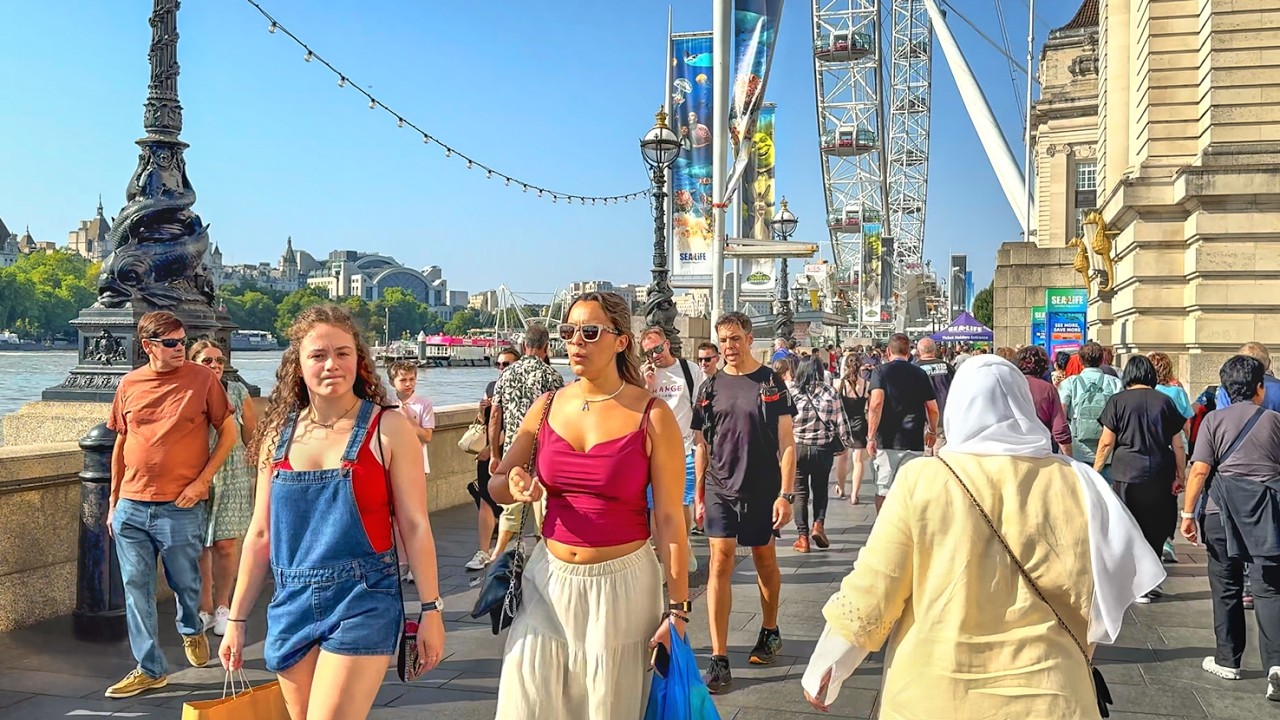 London Summer Heatwave Walk | 32°C Central London Walking Tour 2025 | 4K HDR