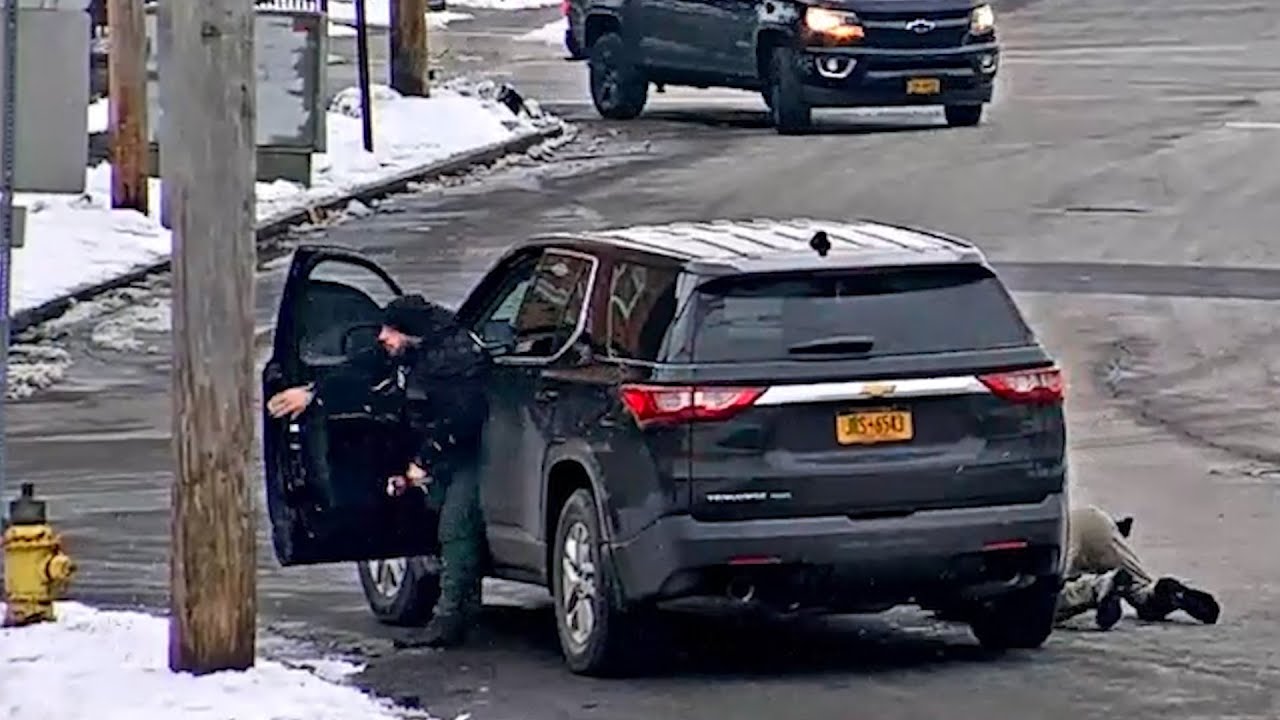 Syracuse police officers shot at during suspicious person stop