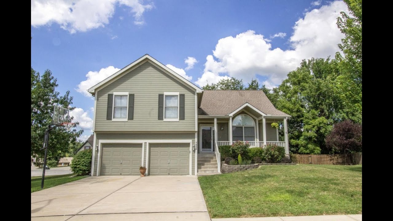 Homes for sale - 7336 N Wallace Avenue, Kansas City, MO 64158