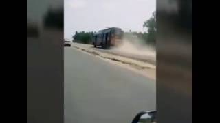 Fast and furious Tamilnadu private bus Drivers.... screenshot 4