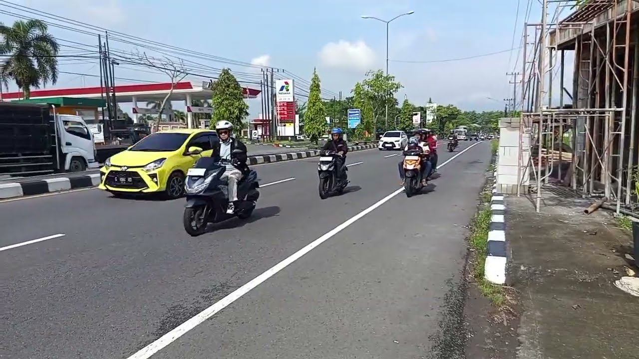 VLOGS❗🚍 BUS - MELINTAS JALAN RAYA - ARAH JALUR PANTURA