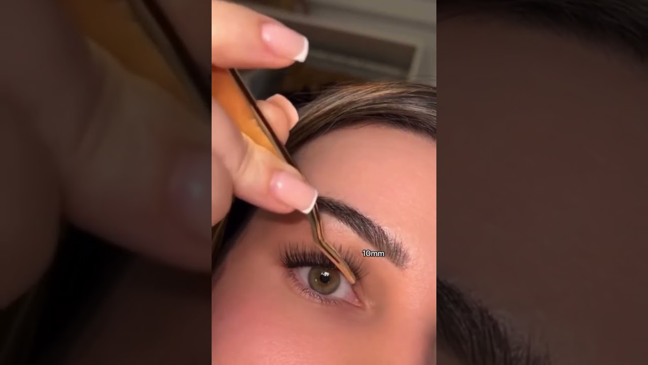 POV. Take any look to the next level in a fierce but natural way with our wispy lash ribbons 🎀