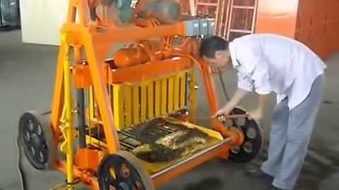 QT40-3B moving hollow block making machine