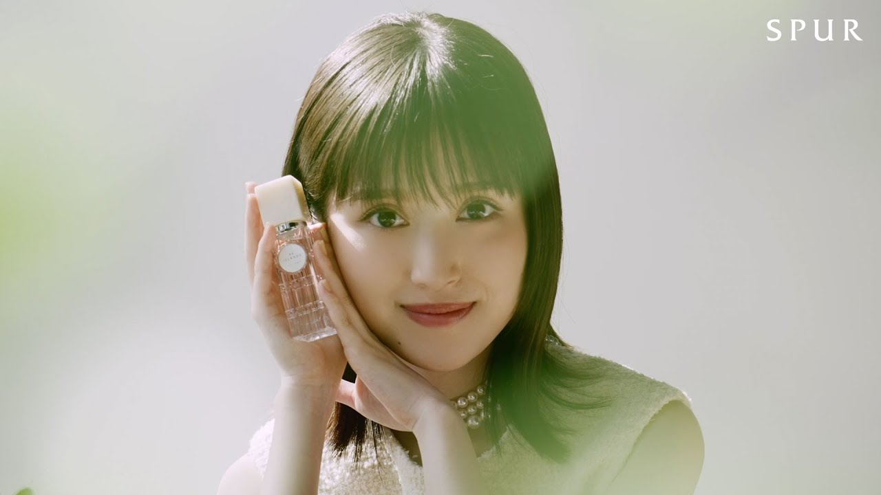 きらめきを香りに変えて 福本莉子がまとうTASAKI初のフレグランス
