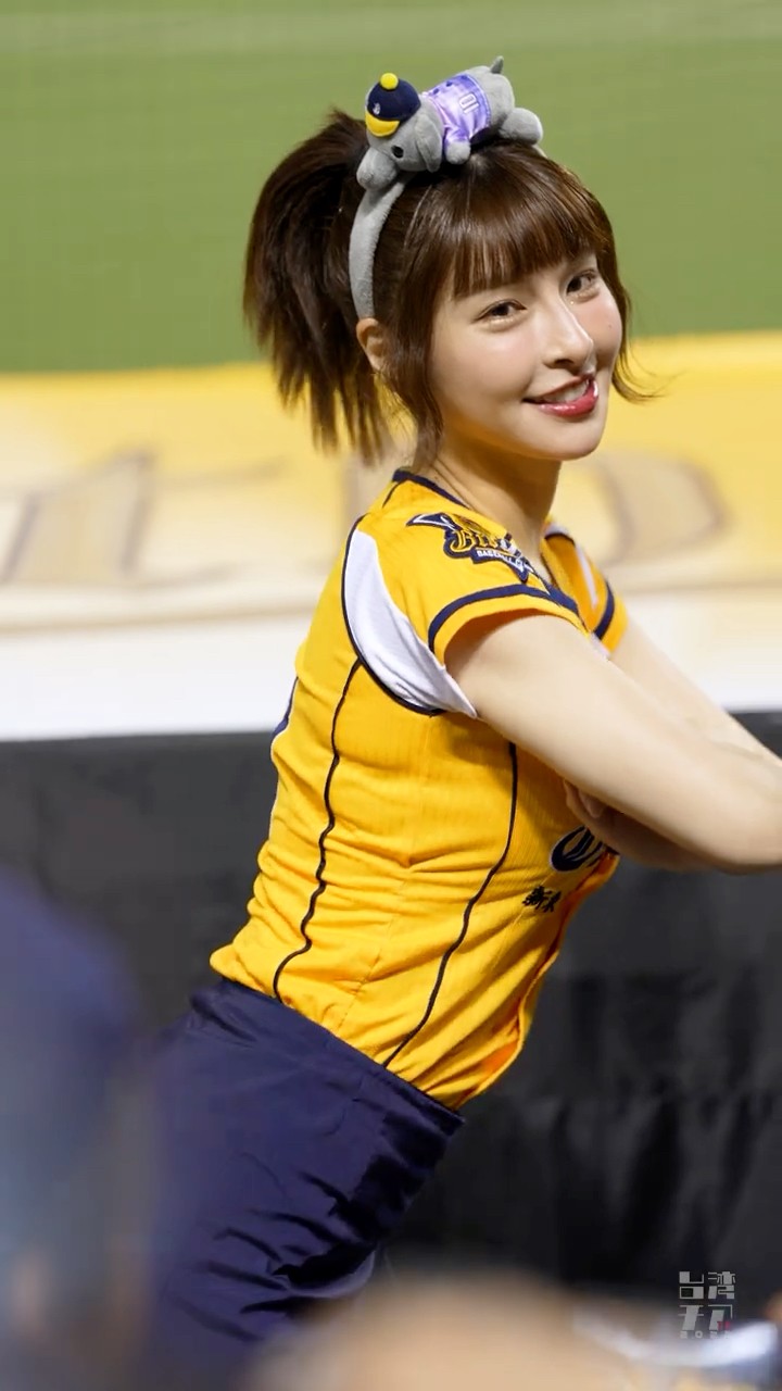 WBCQ 77 峮峮 チュンチュン 応援 野球ユニフォーム （ホワイト） WBC