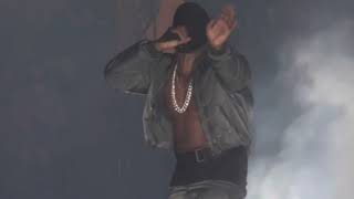 Kanye West - Hold My Liquor (Live from The Yeezus Tour) Resimi