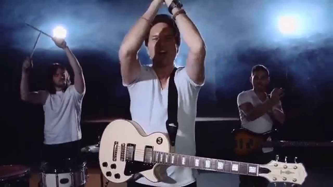 Mira ►►Nick Howard - Dancing As One - Official Video (7music/7us) en YouTube Mira ►►Nick Howard - Dancing As One - Official Video (7music/7us) en YouTube