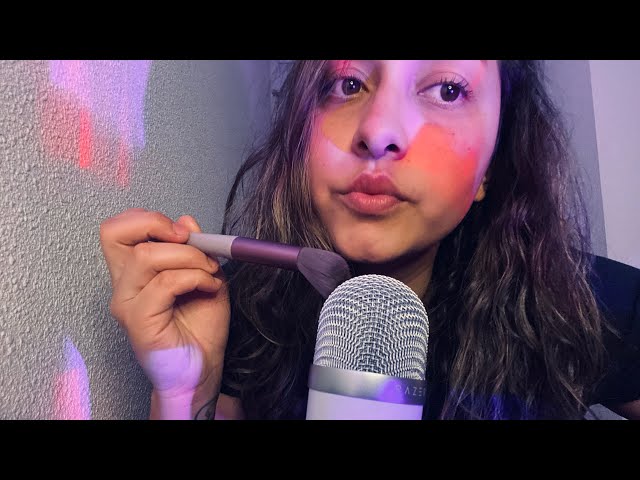 ASMR ✨ SONIDOS DE BROCHA , MOUTHSOUNDS MIENTRAS HABLAMOS UN POCO (susurros e inaudible) ♥️