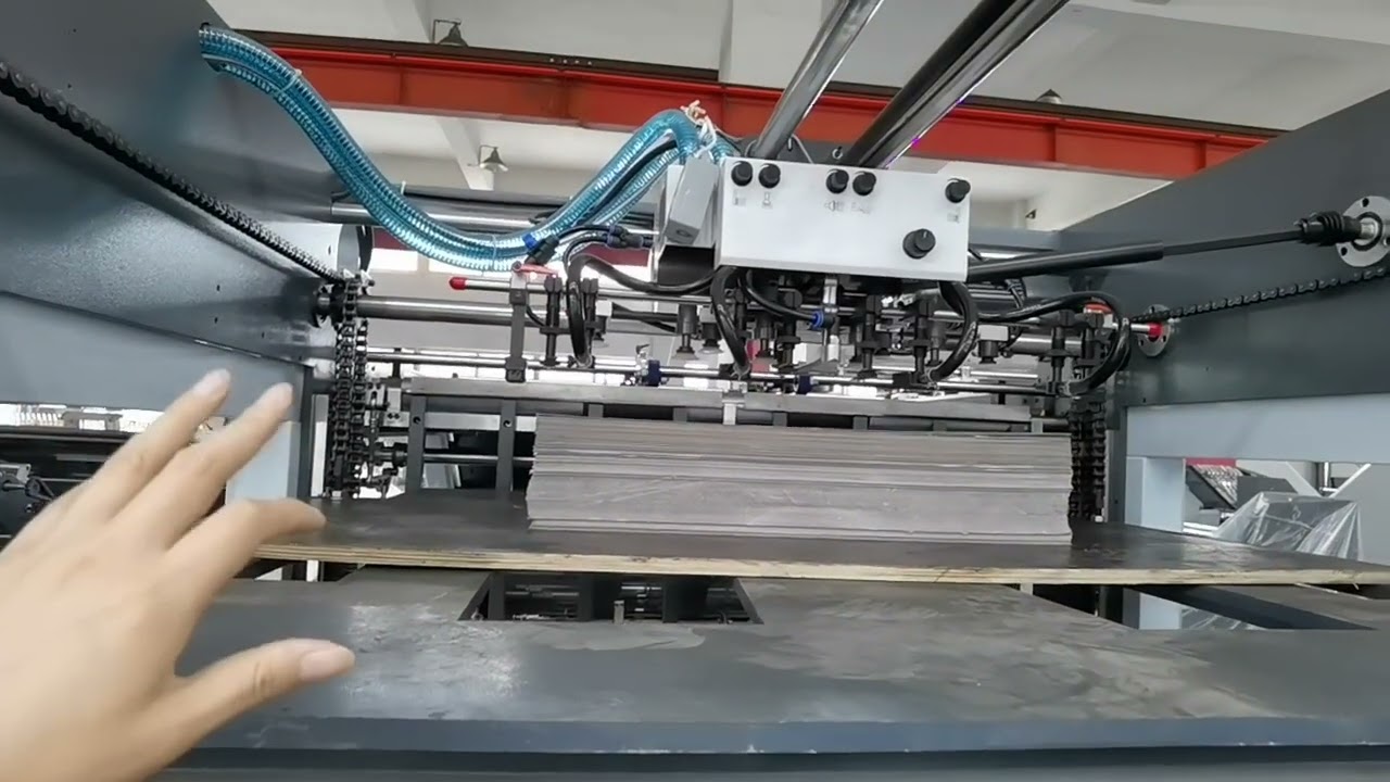 Flute laminator Top paper adjustment