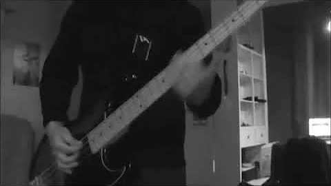 Strobelite - Gorillaz (Bass Cover)