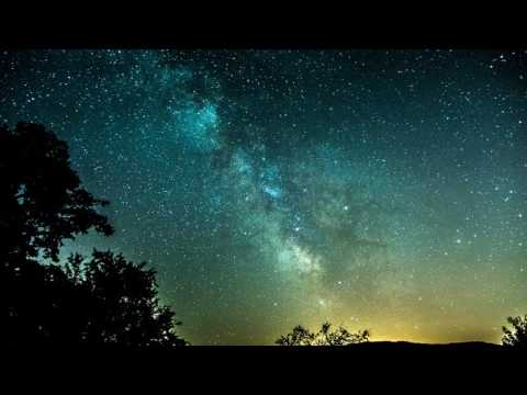 Milky way timelapse with fireflies!
