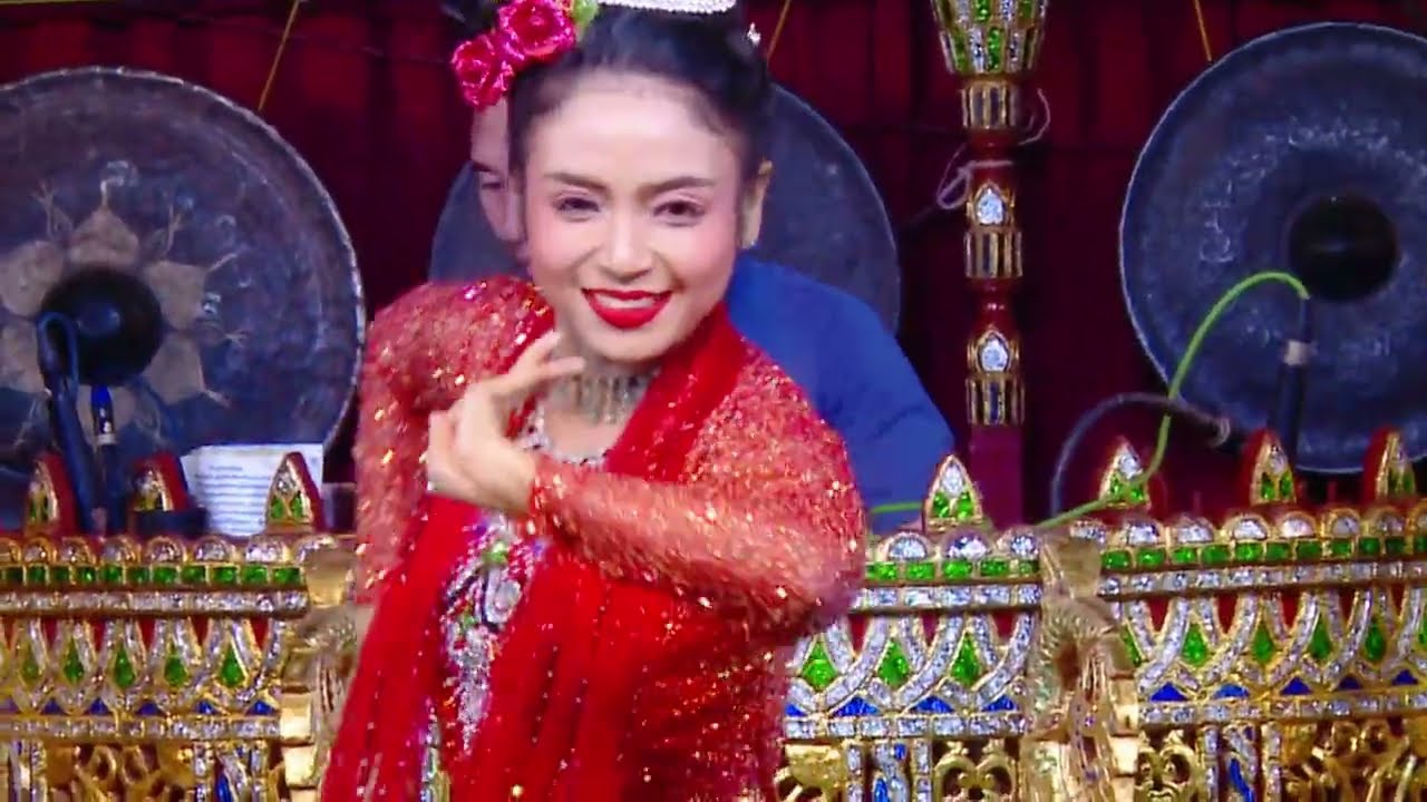 #ငြိမ်းချမ်းခိုင်အငြိမ့်ခန်း ဝိုင်းပြည့် ဝဏ္ဏ ဆိုင်းကိုကျော်မင်း /၁ 