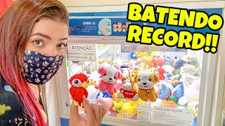I BROKE THE RECORD ON THE BR MACHINE KEYCHAIN PICKUP MACHINE!! MINI TEDDY BEAR PICKUP MACHINE