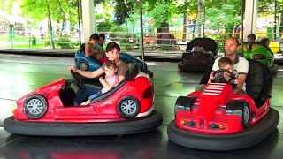 Géorgie, Tbilissi, Parc Mushtaid მუშტაიდის ბაღი Парк Муштаиди Indoor Playground Family Fun