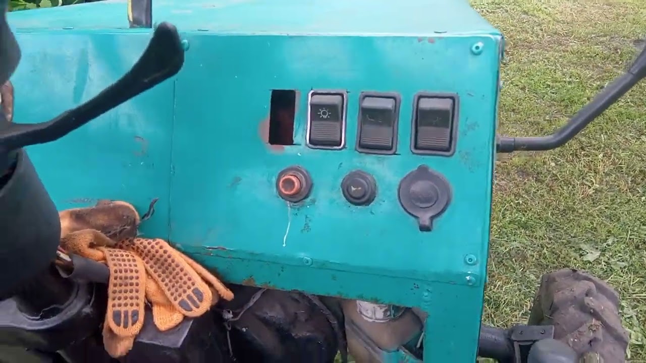 Самодельный трактор из двигателем от скутера. Небольшой обзор.