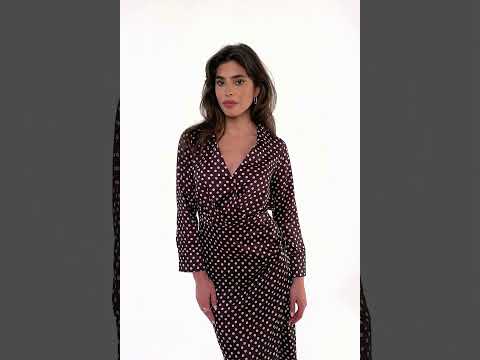 Video: CM7644 Sukienka z kopertowym dekoltem we wzór - model 1