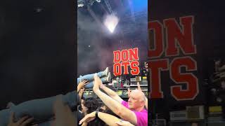 Calling - Donots