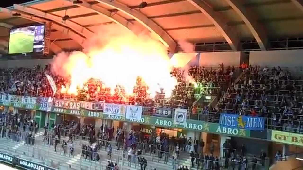 On tour: IFK Göteborg - Djurgardens IF 2-1 (29-09-2014). Pyro Supras ...