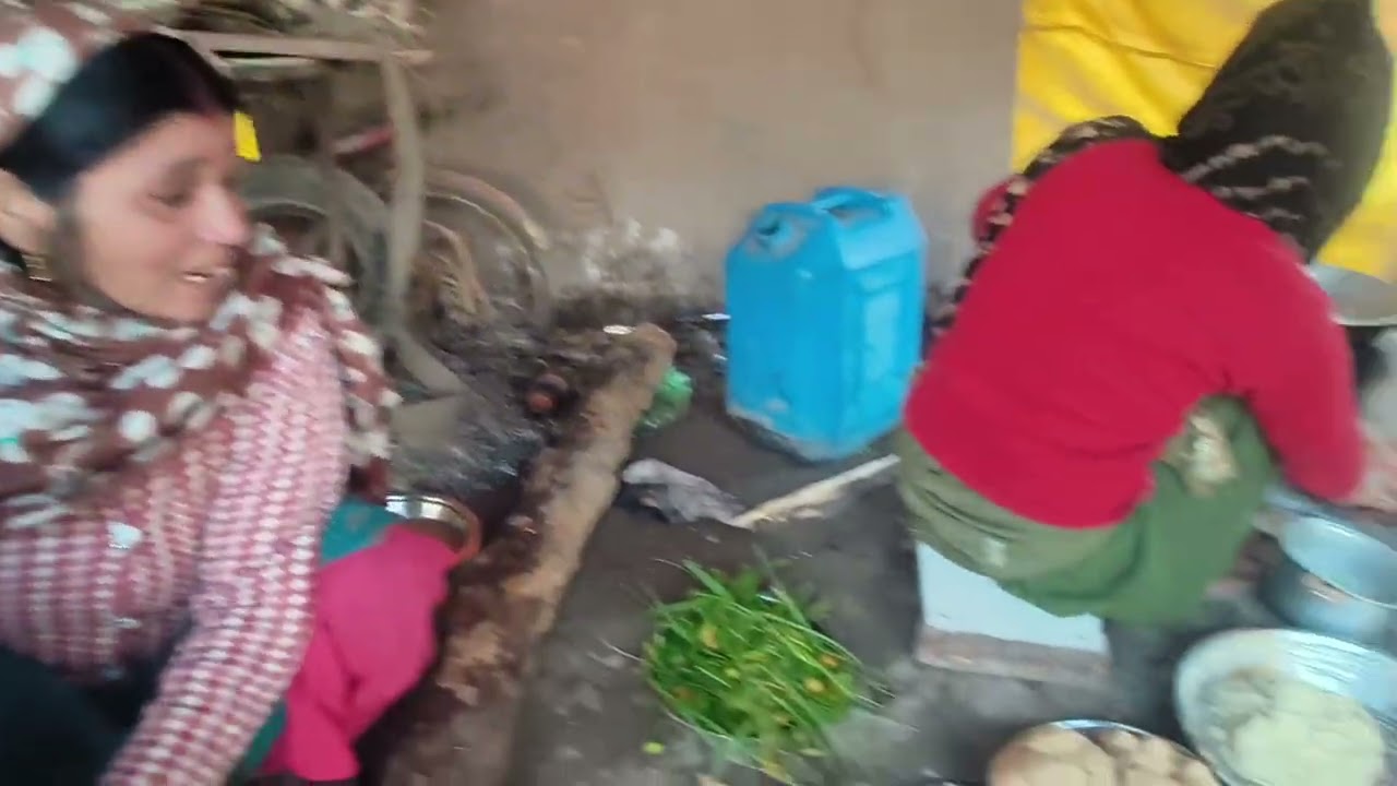 aaj bana hai dal pakode😄