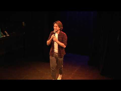 Impro Point Virgule : dans une famille d'ingénieur tout est carré !