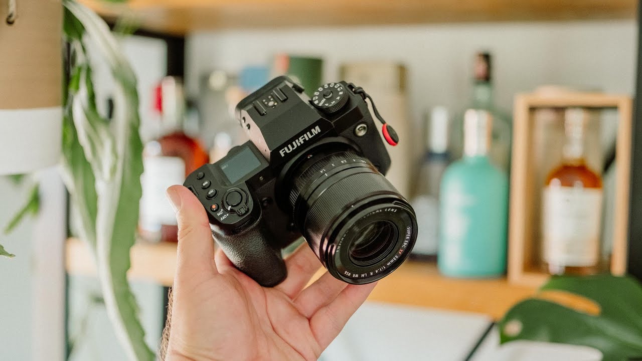 Fujifilm 33mm 1.4 LM WR Long Term Review | RAW Files - YouTube