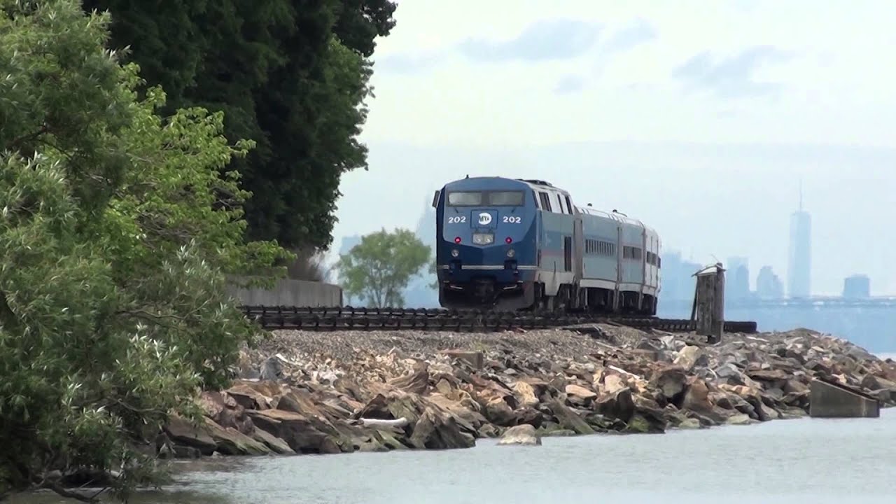 Metro North 202 Southbound Hudson River Line To Grand Central Station metro-north-202-southbound-hudson-river-line-to-grand-central-station