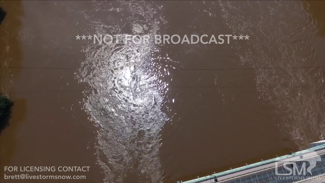 080518 Riegelsville PA Delaware River Flooding Cresting at 15 feet YouTube