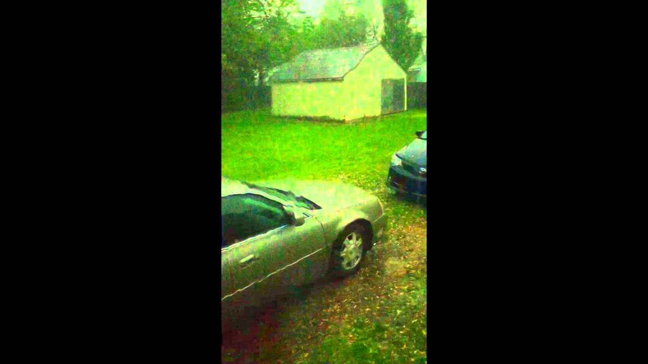 Owensboro Weather Hail Hitting Cars Youtube