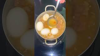 P194.♥️Cơm mẹ nấu: Thịt kho trứng #yenlinhtv #vlog #cooking #youtubeshorts #shortvideo