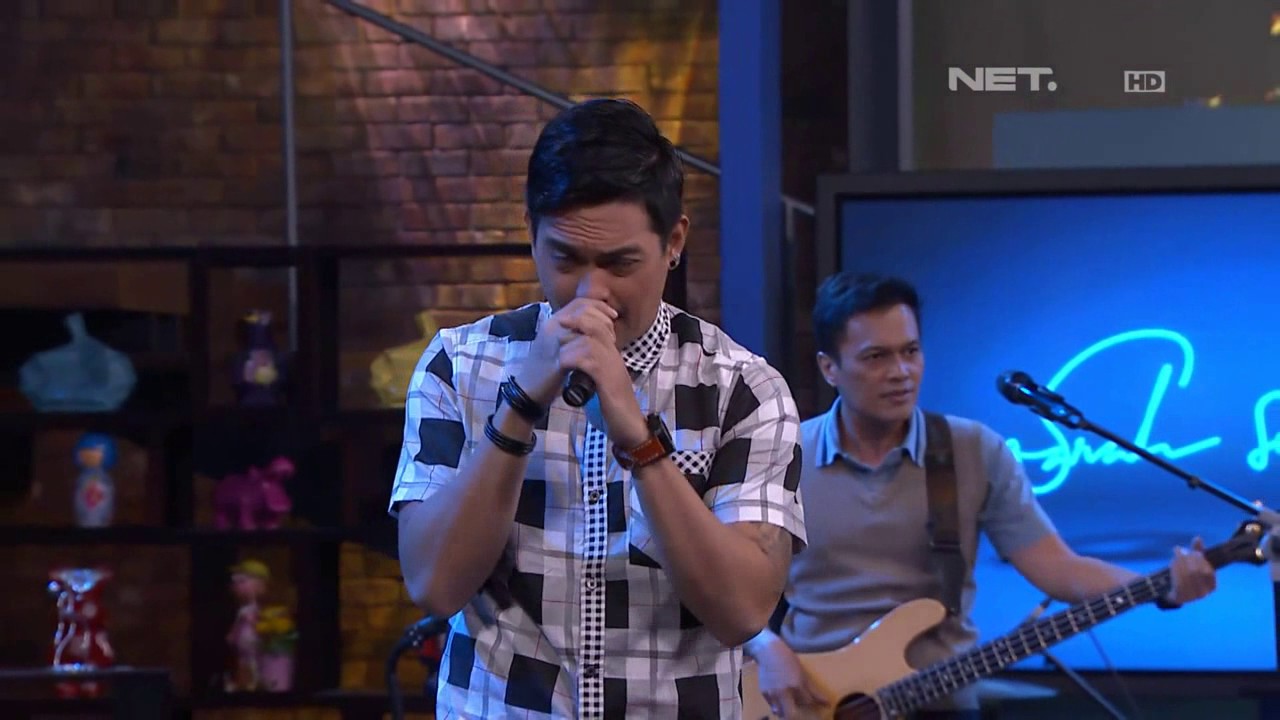 Ada Band - Intim Berdua ( Live at Sarah Sechan )