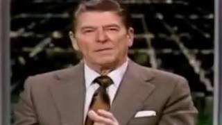 Ronald Reagan sits with Johnny Carson - 1975