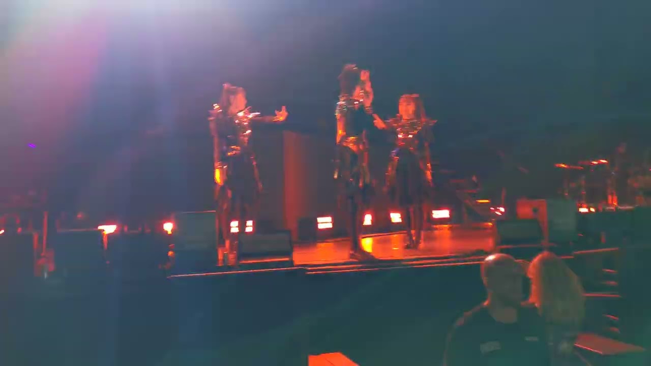 Babymetal - Megitsune , UK & EUROPE ARENA TOUR 2025, Barclays Arena, Hamburg, 12.5.2025 (2/7)