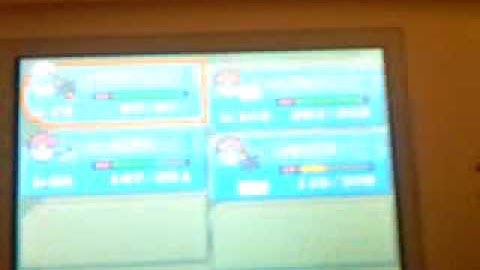 Shiny Eevee evolves into Shiny Umbreon