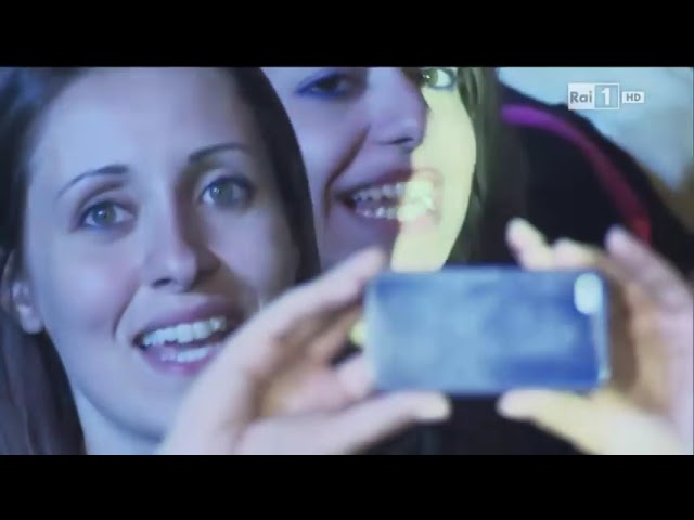 #laurapausinifrance Biagio Antonacci Eros Ramazzotti Laura Pausini Tra