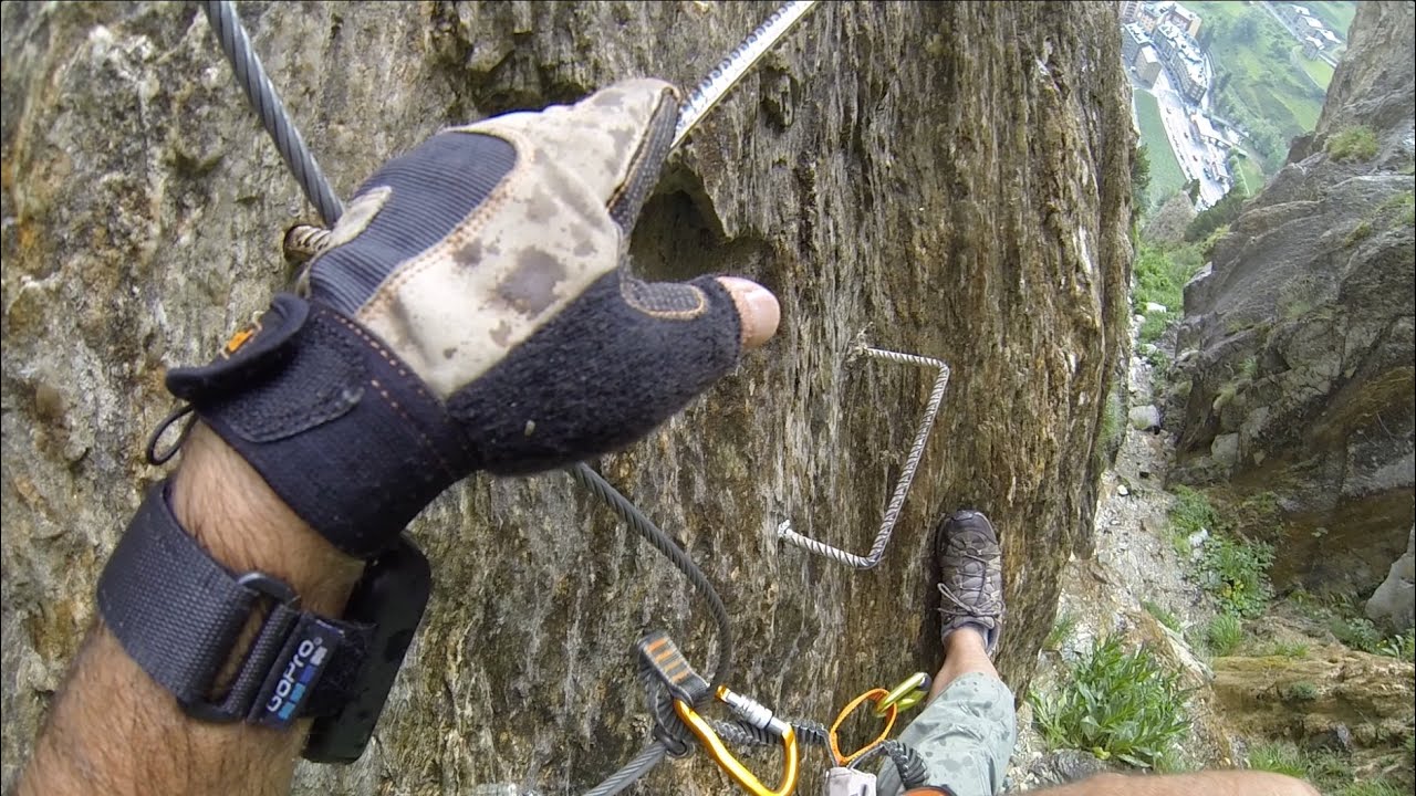 Vía Ferrata Canal de la Mora (K2)