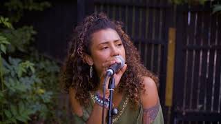 Little Pebbles - What I Feel | Woodburner Live