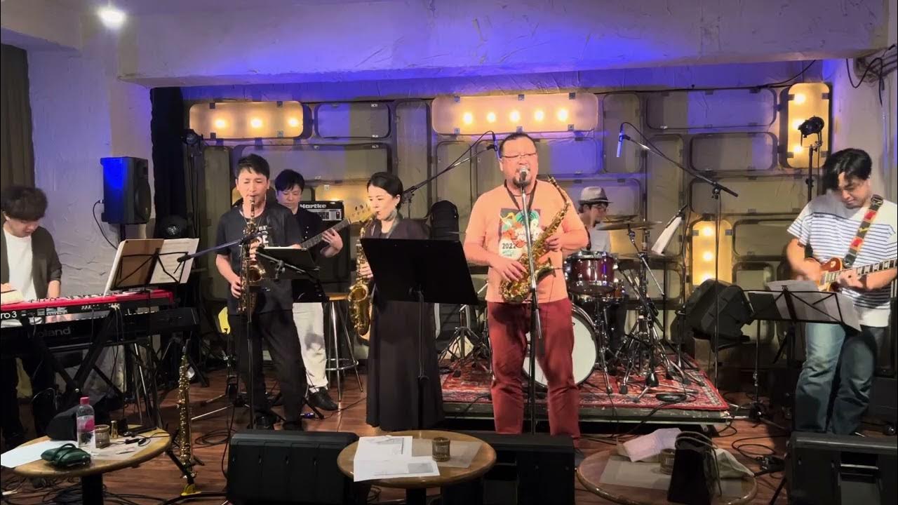 Cover Long train runnin'/The Doobie Brothers at my saxophone teacher Yukiko Horie thanks fest