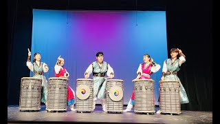 Y Nanta -  Newhall Family Theatre