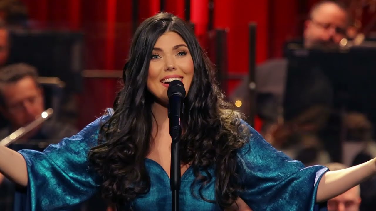 LA UMBRA CRUCII TALE - Paula Seling (Concert de Paști alături de Orchestra Operei din Iași)