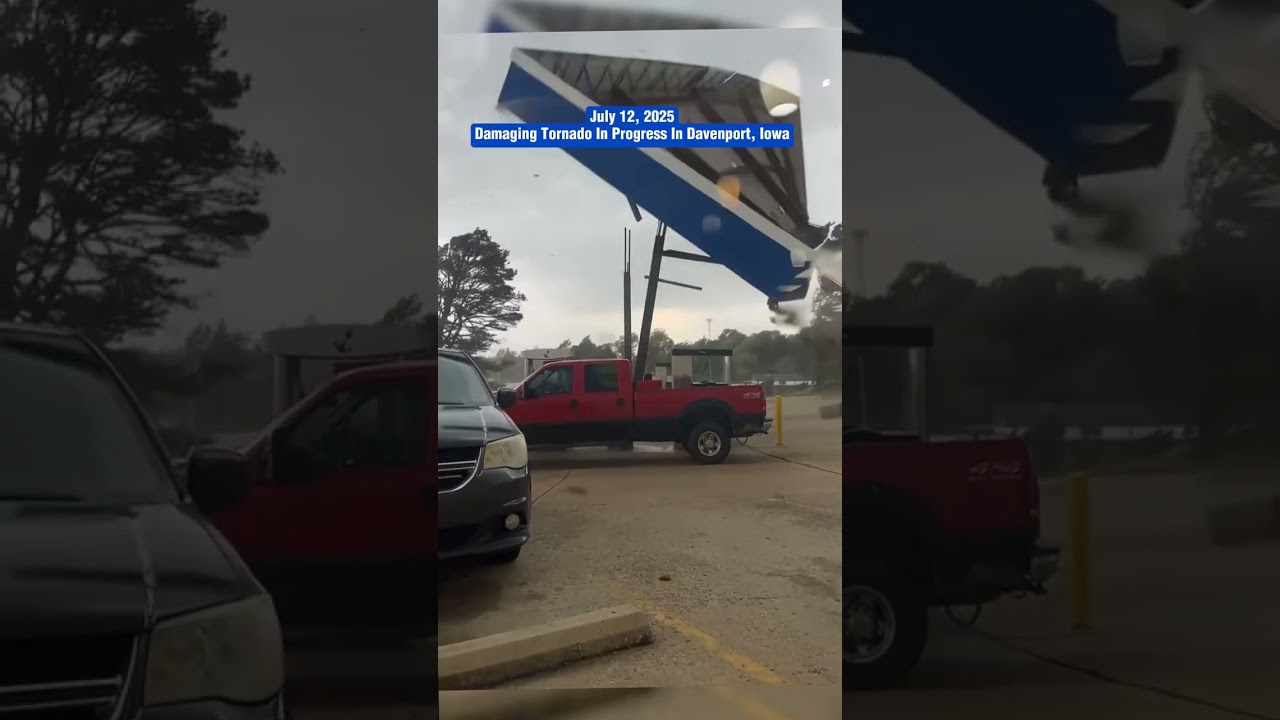 DAMAGING TORNADO IN PROGRESS IN DAVENPORT, IOWA 