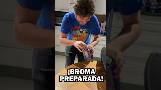 La MEJOR BROMA para ASUSTAR a TUS AMIGOS 😂🎃INVICTOR SE VUELVE LOCO en HALLOWEEN #Shorts screenshot 2