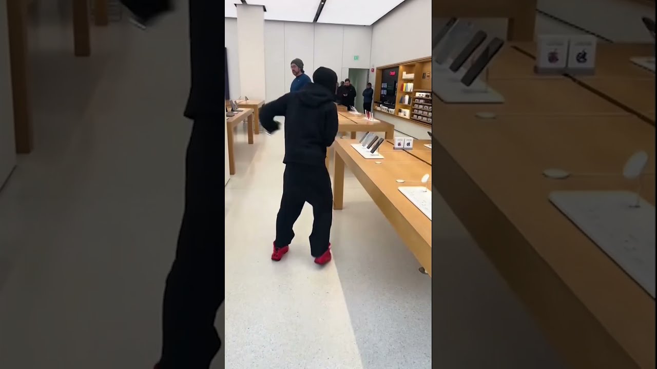 Man Steals 50 IPhones From Apple Store Valued At 49 230 In California