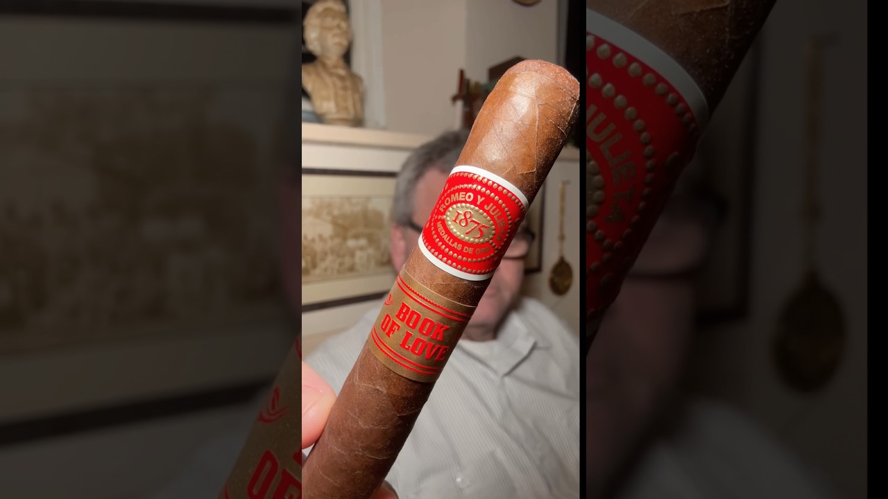 “Romeo y Julieta Book of Love | First Impressions” 