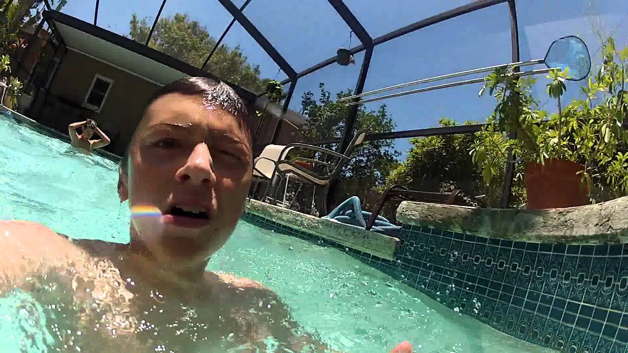 GoPro UnderWater (in pool) - YouTube