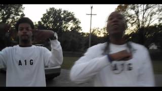 Miggie Jay "Bugatti" [OFFICIAL MUSIC VIDEO]