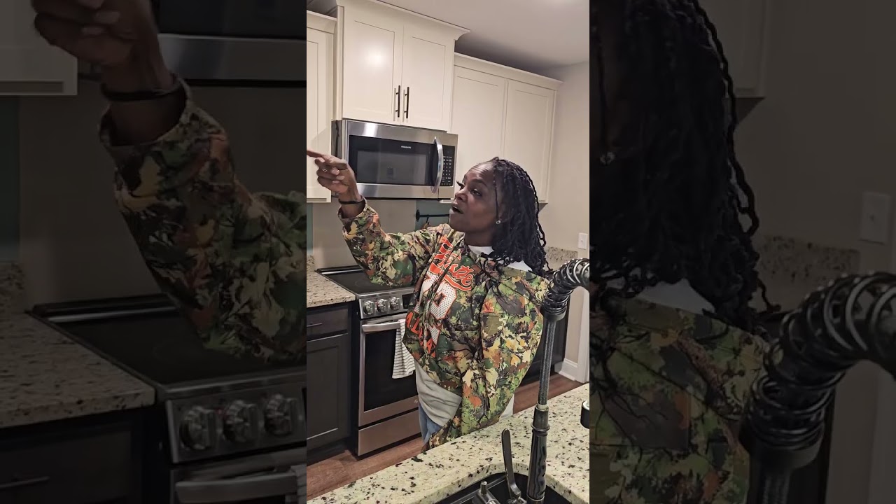 Ни одна из них не является женой.