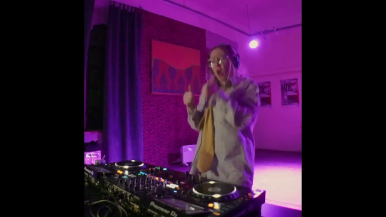 Djane Lalele - full set on 