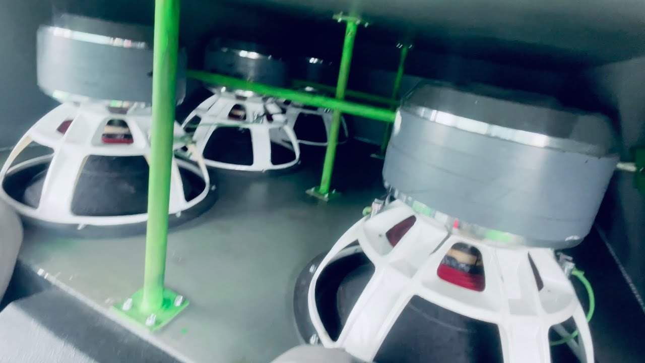 INSANE DEMO: 6 Resilient Sounds Team 18’s on 36,000 Watts at Slamology 2024!”