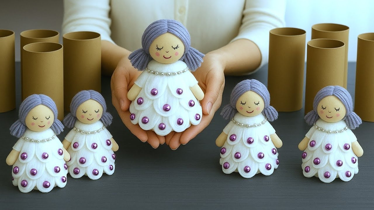 きんつばさん専用❤️スノーホワイト❤️クリスマス❤️ドールチャーム❤️ハンドメイド DIY 📣📣 Christmas Doll Snow - white doll made of cotton pads